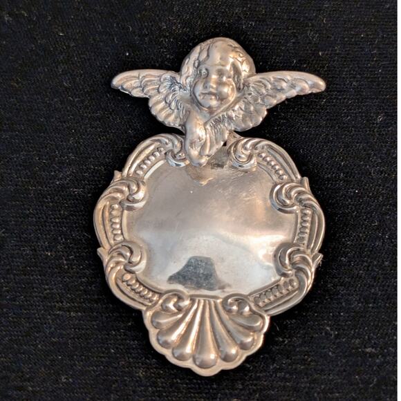Vintage Sterling Silver Victorian Repousse Angel Articulated Luggage Tag Pendant - Picture 1 of 5